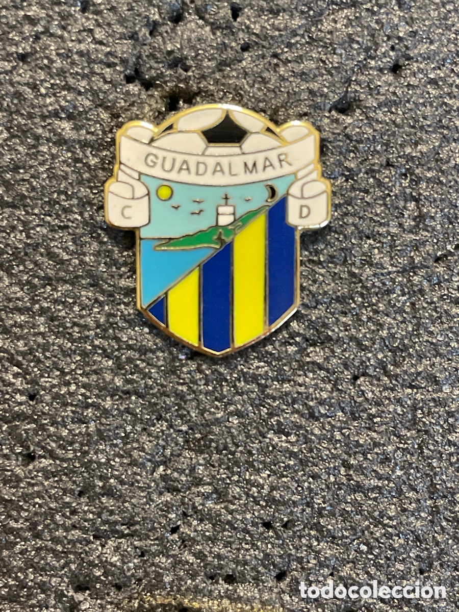 Collezionismo sportivo: Pin 953 C.D. GUADALMAR - M&aacute;laga