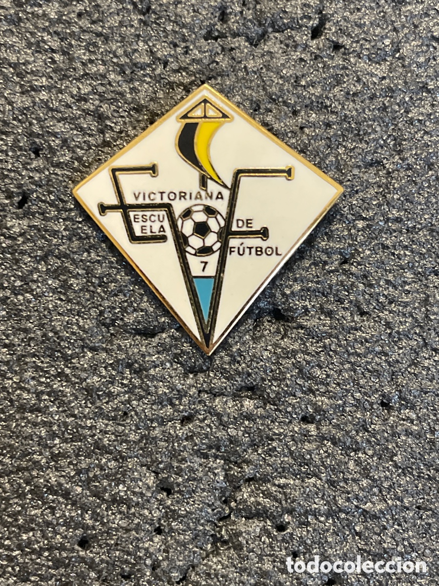 Collezionismo sportivo: Pin 955 E.F. VICTORIANA - M&aacute;laga