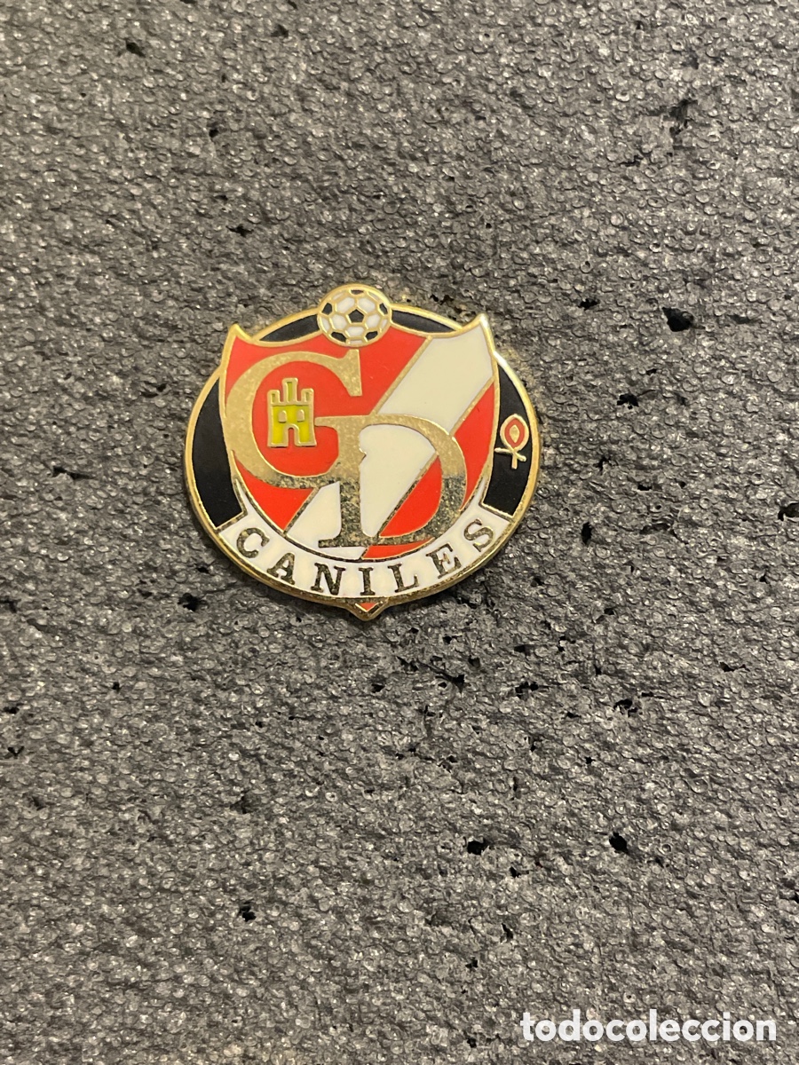 Collezionismo sportivo: Pin 961 C.D. CANILES - Caniles (Granada)