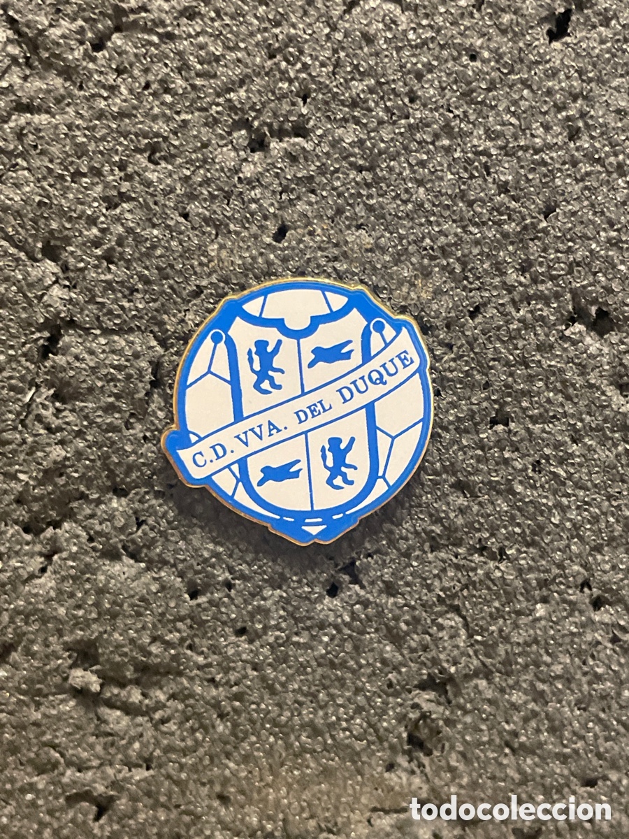 Sammelleidenschaft Sport: Pin 983 C.D. VILLANUEVA DEL DUQUE - Villanueva del Duque (C&oacute;rdoba)