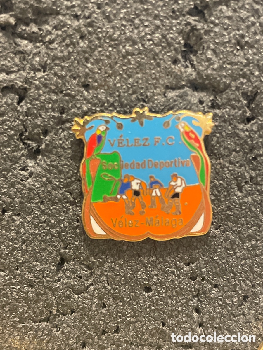 Sammelleidenschaft Sport: Pin 986 VELEZ FC SD 1929 - Velez Malaga (M&aacute;laga)