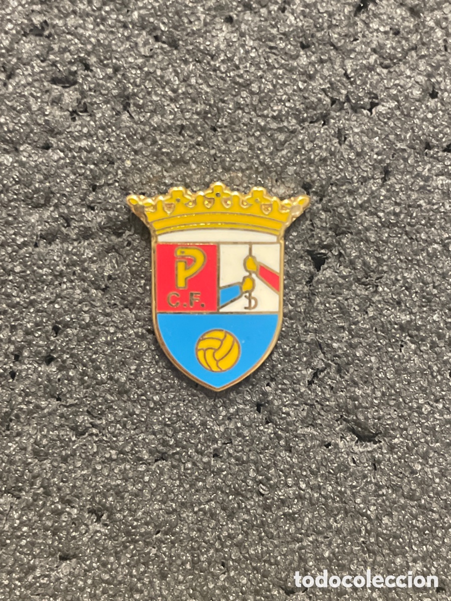 Sammelleidenschaft Sport: Pin 989 PRIEGO C.F. - Priego (C&oacute;rdoba)