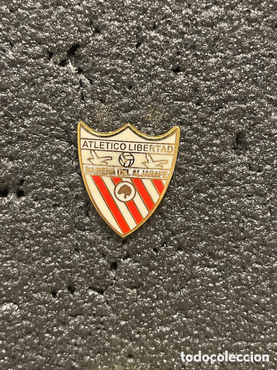 Sammelleidenschaft Sport: Pin 998 ATLETICO LIBERTAD - Mairena del Aljarafe (Sevilla)
