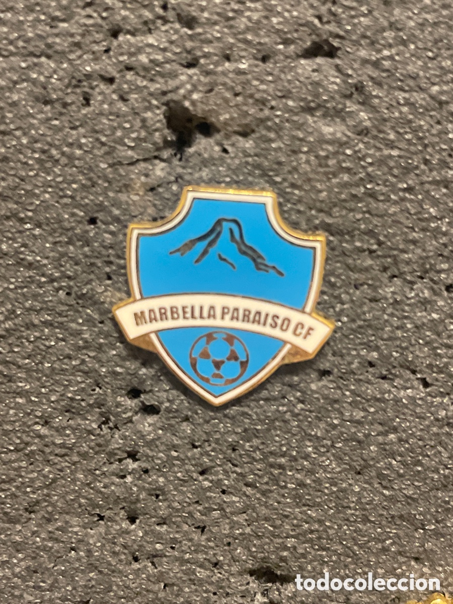 Sammelleidenschaft Sport: Pin 1016 MARBELLA PARAISO C.F. - Marbella (M&aacute;laga)
