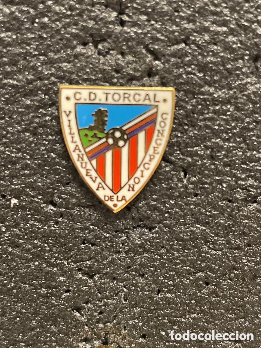 Sammelleidenschaft Sport: Pin 1028 C.D. TORCAL - Villanueva de la Concepci&oacute;n (M&aacute;laga)