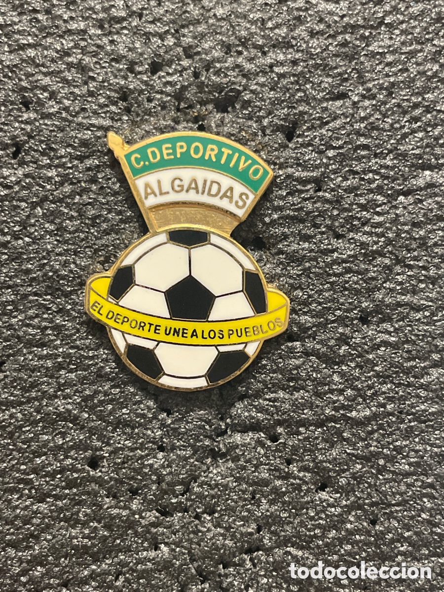 Sammelleidenschaft Sport: Pin 1030 C.D. ALGAIDAS - Villanueva de Algaidas (M&aacute;laga)