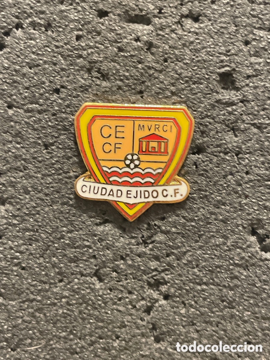 Sammelleidenschaft Sport: Pin 1042 CIUDAD EJIDO C.F. - El Ejido (Almer&iacute;a)