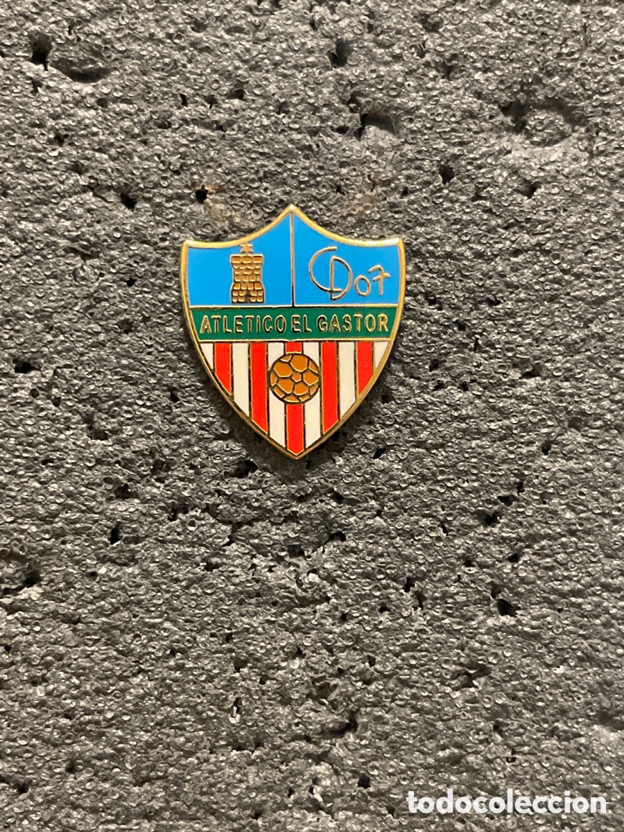 Sammelleidenschaft Sport: Pin 1044 ATLETICO EL GASTOR - El Gastor (C&aacute;diz)