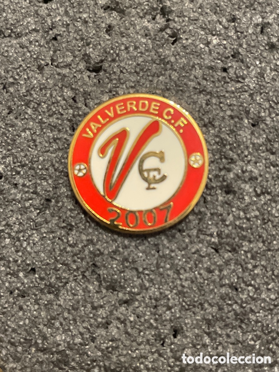Sammelleidenschaft Sport: Pin 1062 VALVERDE C.F. - Valverde del Camino (Huelva)