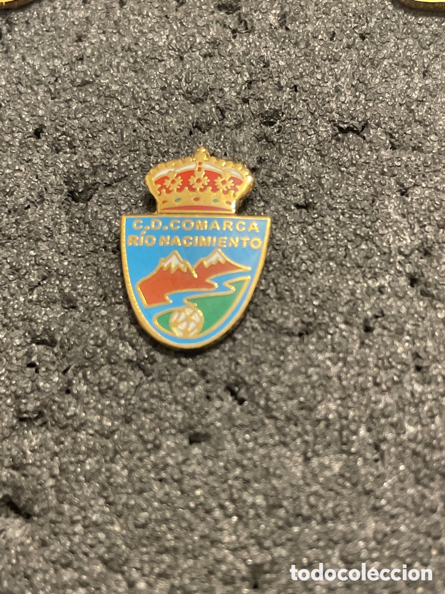 Sammelleidenschaft Sport: Pin 1063 C.D. COMARCA RIO NACIMIENTO - Almer&iacute;a