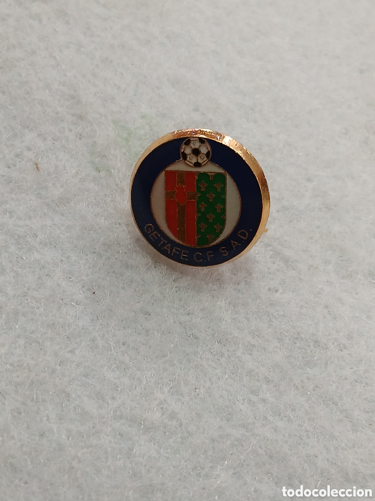 Coleccionismo deportivo: Pin Getafe CF. (L100B) - Foto 1