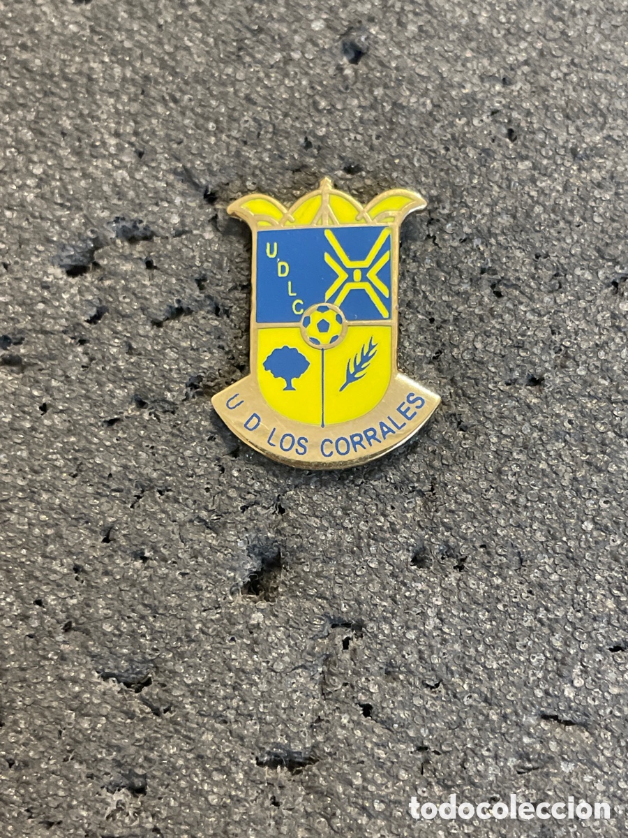 Collezionismo sportivo: Pin 1157 U.D. LOS CORRALES - Los Corrales (Sevilla)