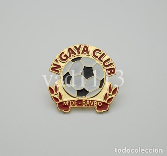 Collezionismo sportivo: Badge Pin football clubs /CAF/ Confederation of African Football - &rdquo; Ngaya Club &rdquo; Comoros.