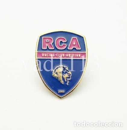 Collezionismo sportivo: Badge Pin football clubs Confederation of African Football - &rdquo; RC Abidjan &rdquo; C&ocirc;te d'Ivoire.