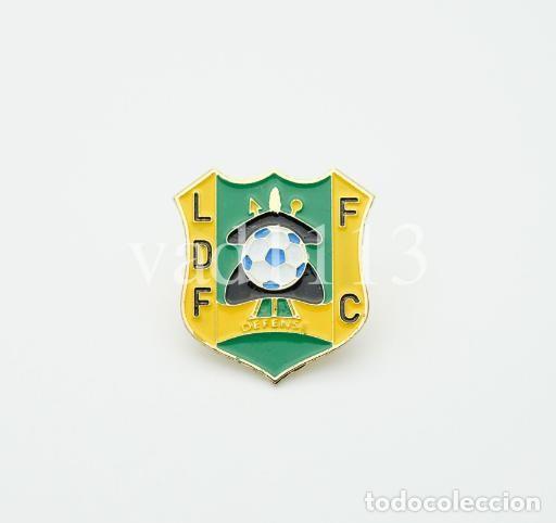Collezionismo sportivo: Badge Pin football clubs /CAF/ Confederation of African Football - Lesotho Defence Force FC Lesotho