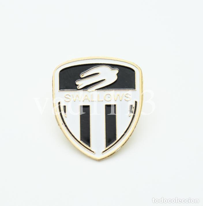 Collezionismo sportivo: Badge Pin football clubs /CAF/ Confederation of African Football - &rdquo; Swallows FC &rdquo; Lesotho.