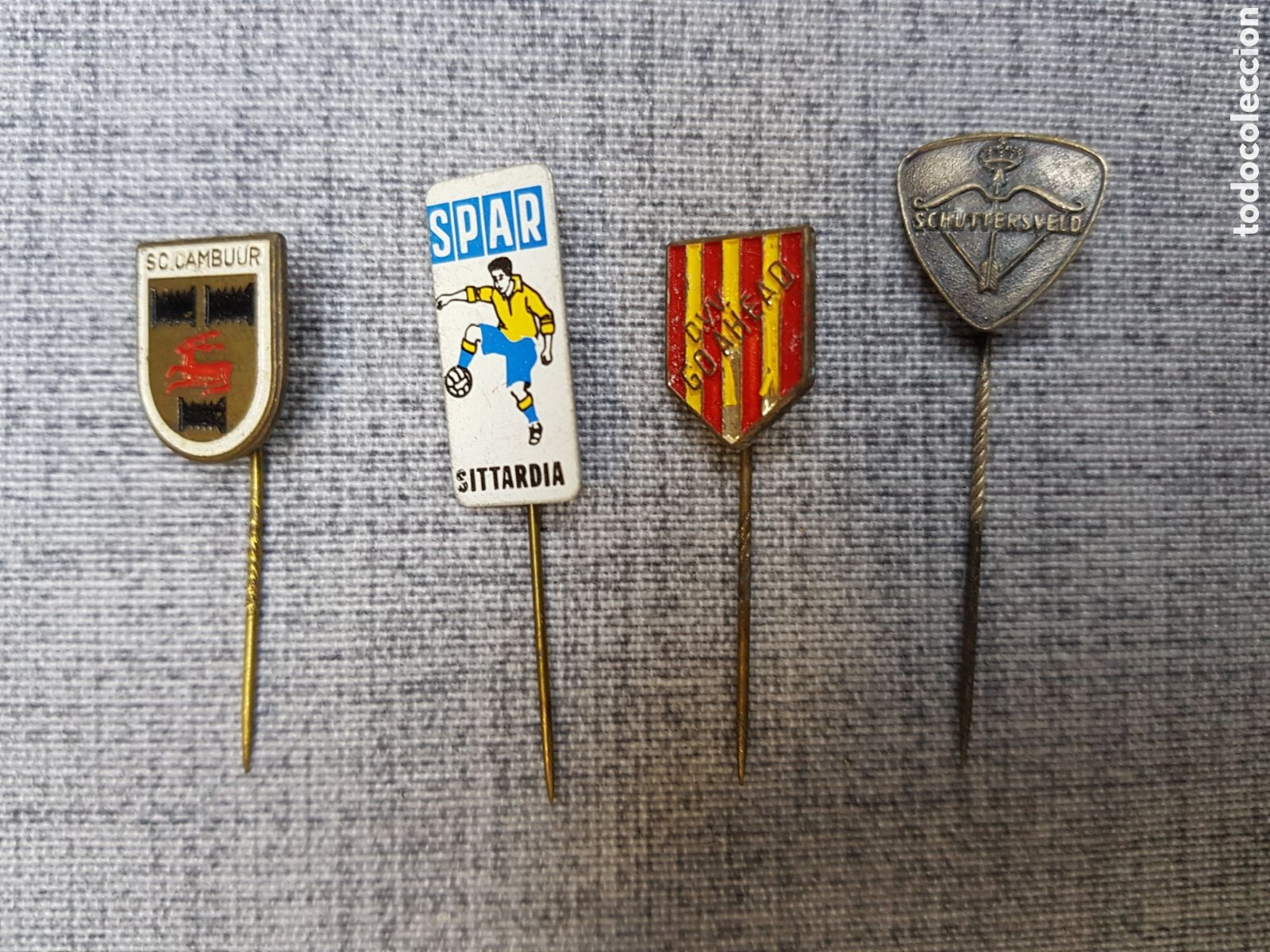 Collezionismo sportivo: PIN F&Uacute;TBOL A&Ntilde;OS 60 SC CAMBUUR SPAR SITTARDIA DVV GO AHEAD SV SCHUTTERSVELD ALFILER