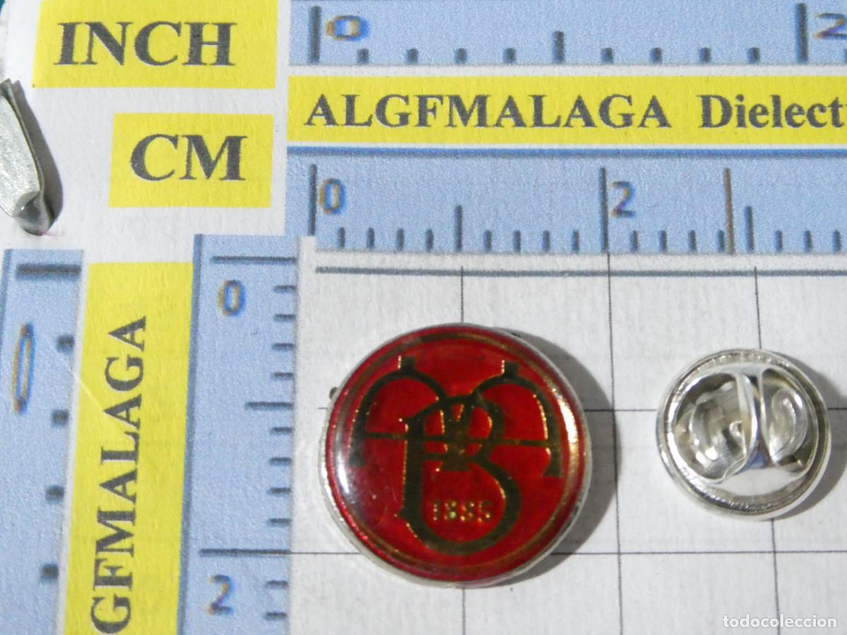 Collectionnisme sportif: PIN DE DEPORTES. F&Uacute;TBOL. AALBORG BK DINAMARCA. ESCUDO EQUIPO.
