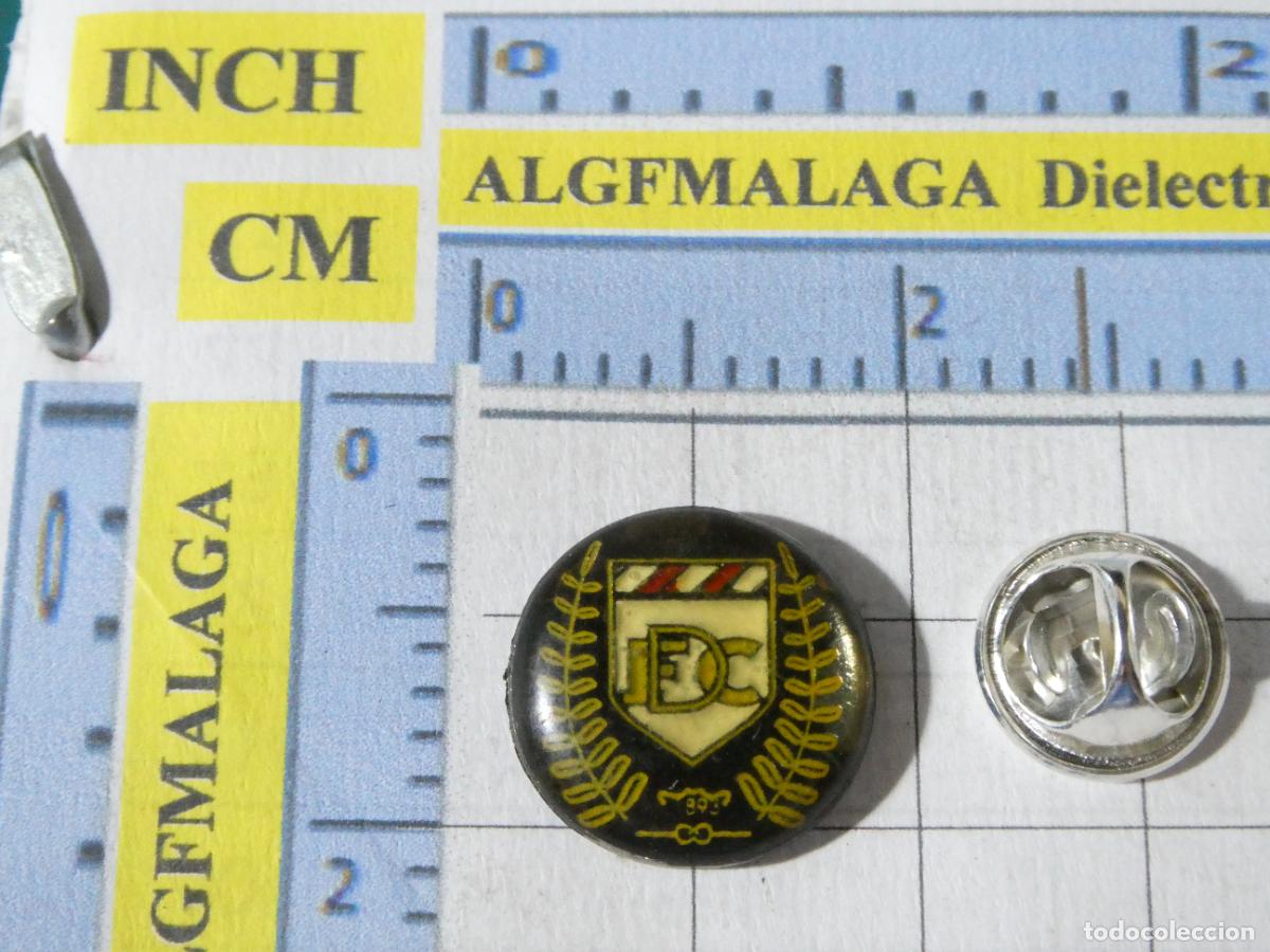 Collectionnisme sportif: PIN DE DEPORTES. F&Uacute;TBOL. FC DUNDEE ESCOCIA 1893. ESCUDO EQUIPO.