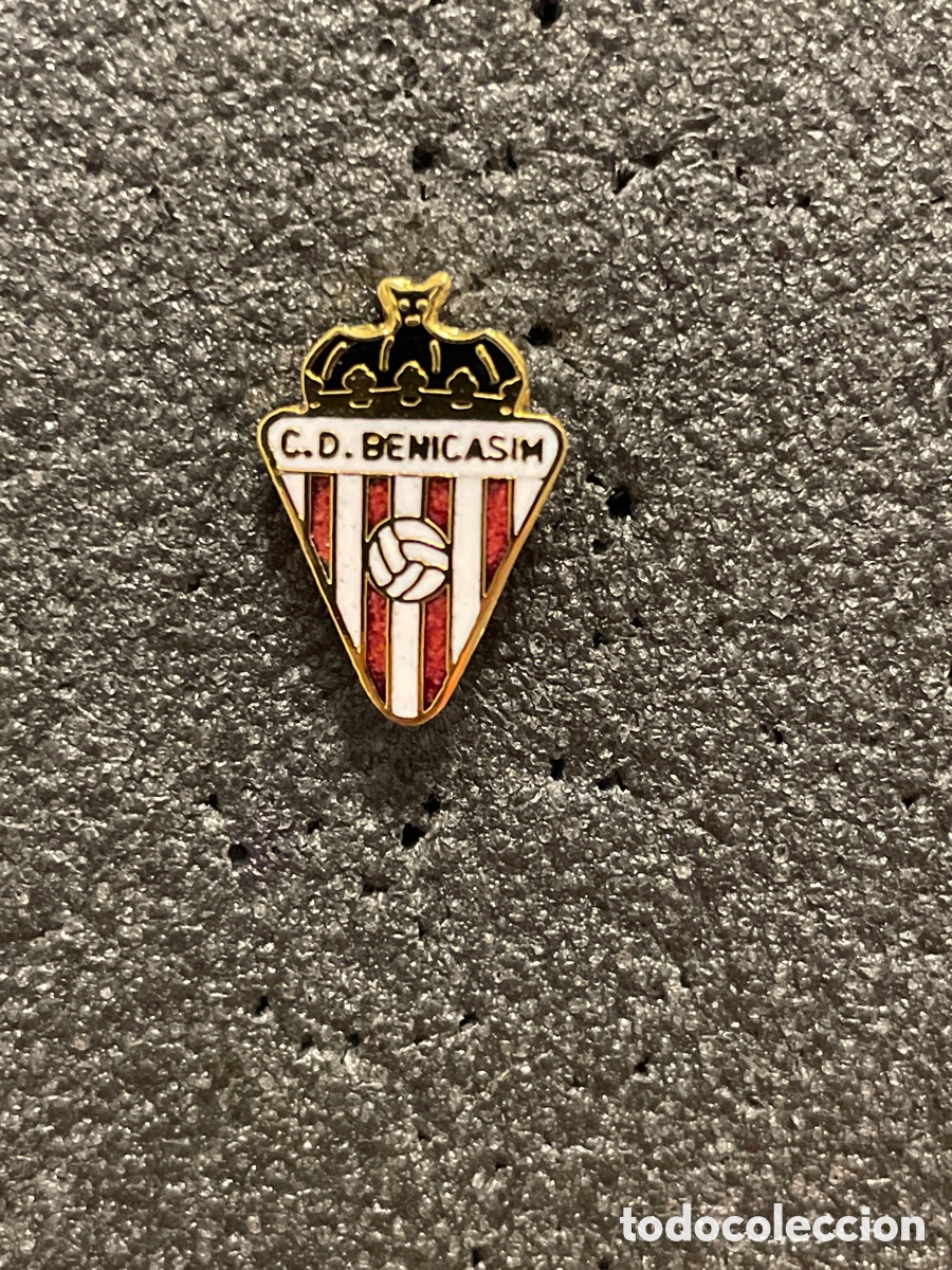 Sammelleidenschaft Sport: Pin C.D. BENICASIM - Benicasim (Castellon)