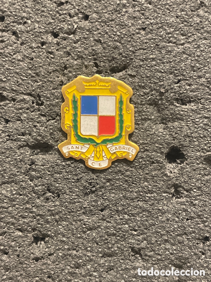 Collezionismo sportivo: Pin 94 C.E. SANT GABRIEL - Sant Adria del Besos (Barcelona)