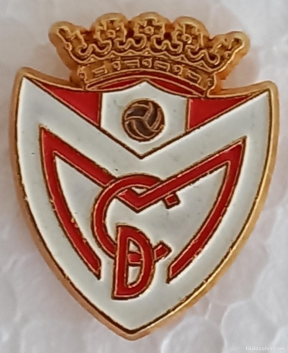 Collezionismo sportivo: CD MARTOS JA&Eacute;N. Pin de equipo o club de F&uacute;tbol. Escudo.