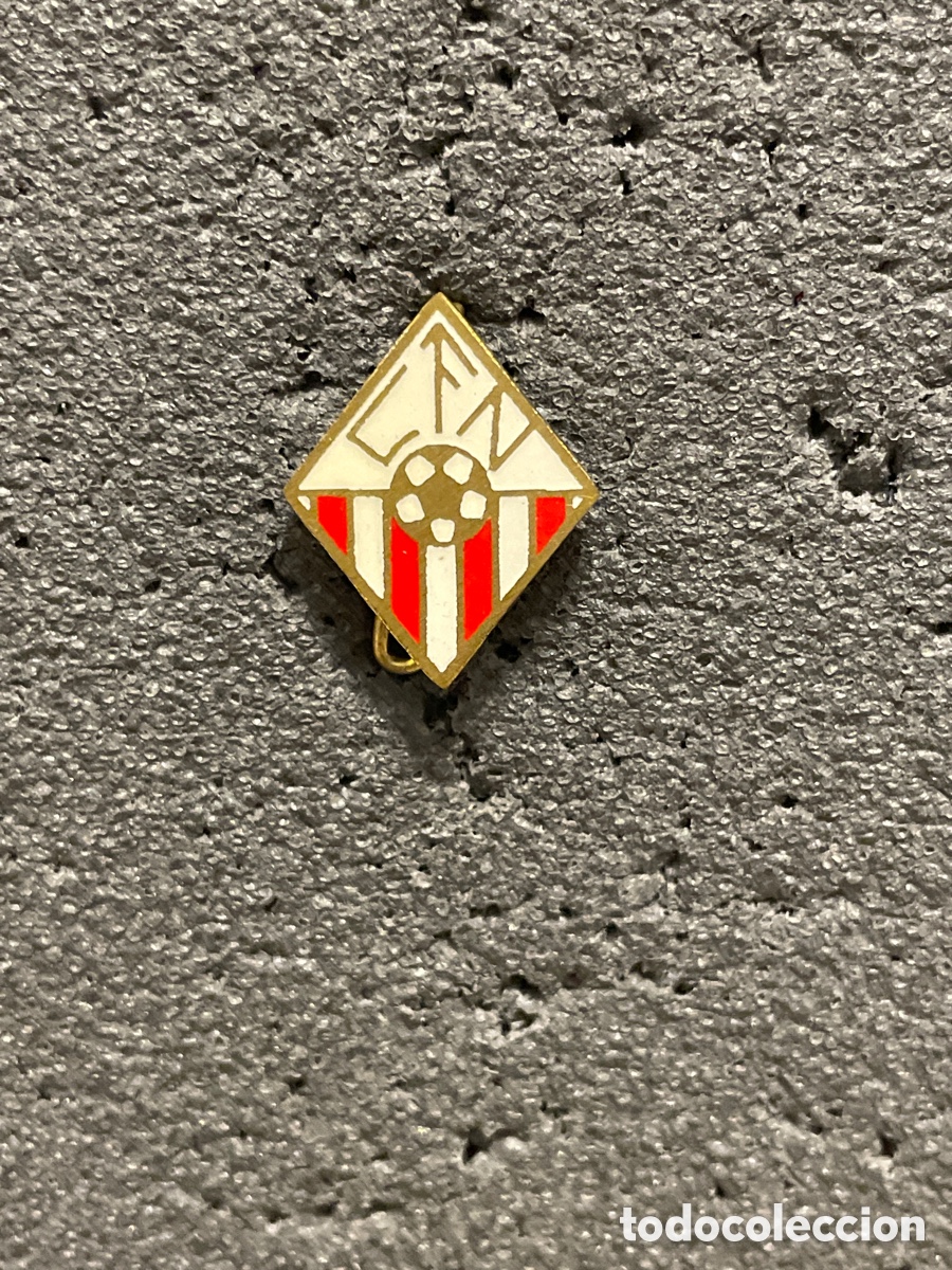 Sammelleidenschaft Sport: Pin 157 C.F. NAVATA - Navata (Girona)