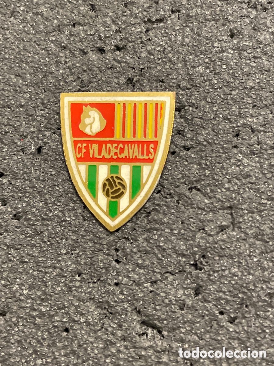 Sammelleidenschaft Sport: Pin 160 C.F. VILADECAVALLS - Viladecavalls (Barcelona)