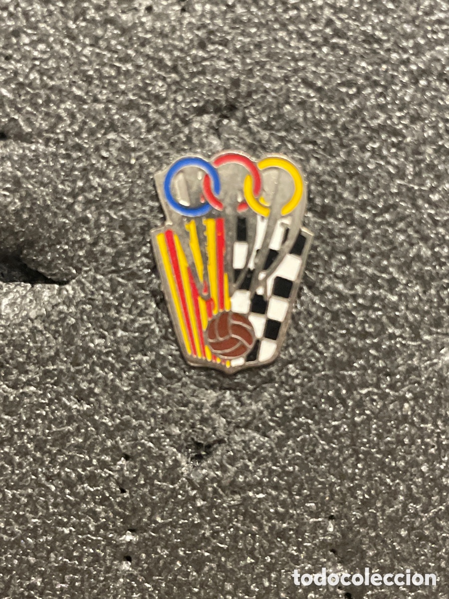 Sammelleidenschaft Sport: Pin 170 U.D. RIBETANA - Ribas de Fresser (Girona)