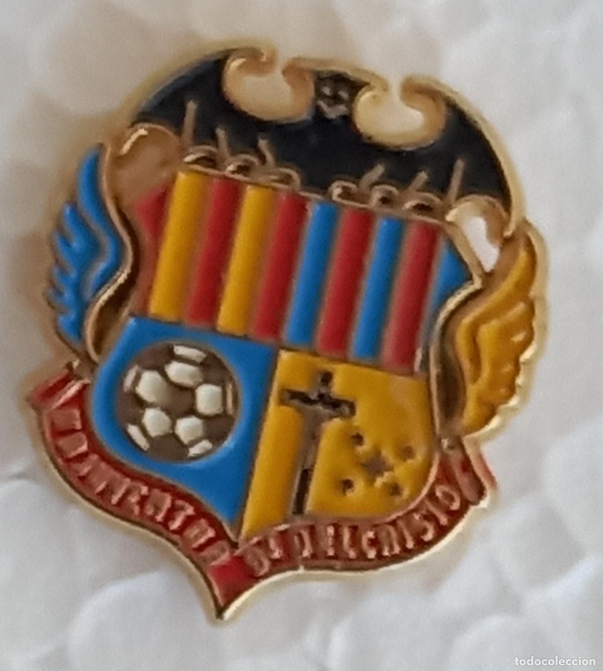 Collezionismo sportivo: U. D. JUVENTUD BARRIO DEL CRISTO. VALENCIA. Pin, insignia o emblema de equipo club de F&uacute;tbol Escudo