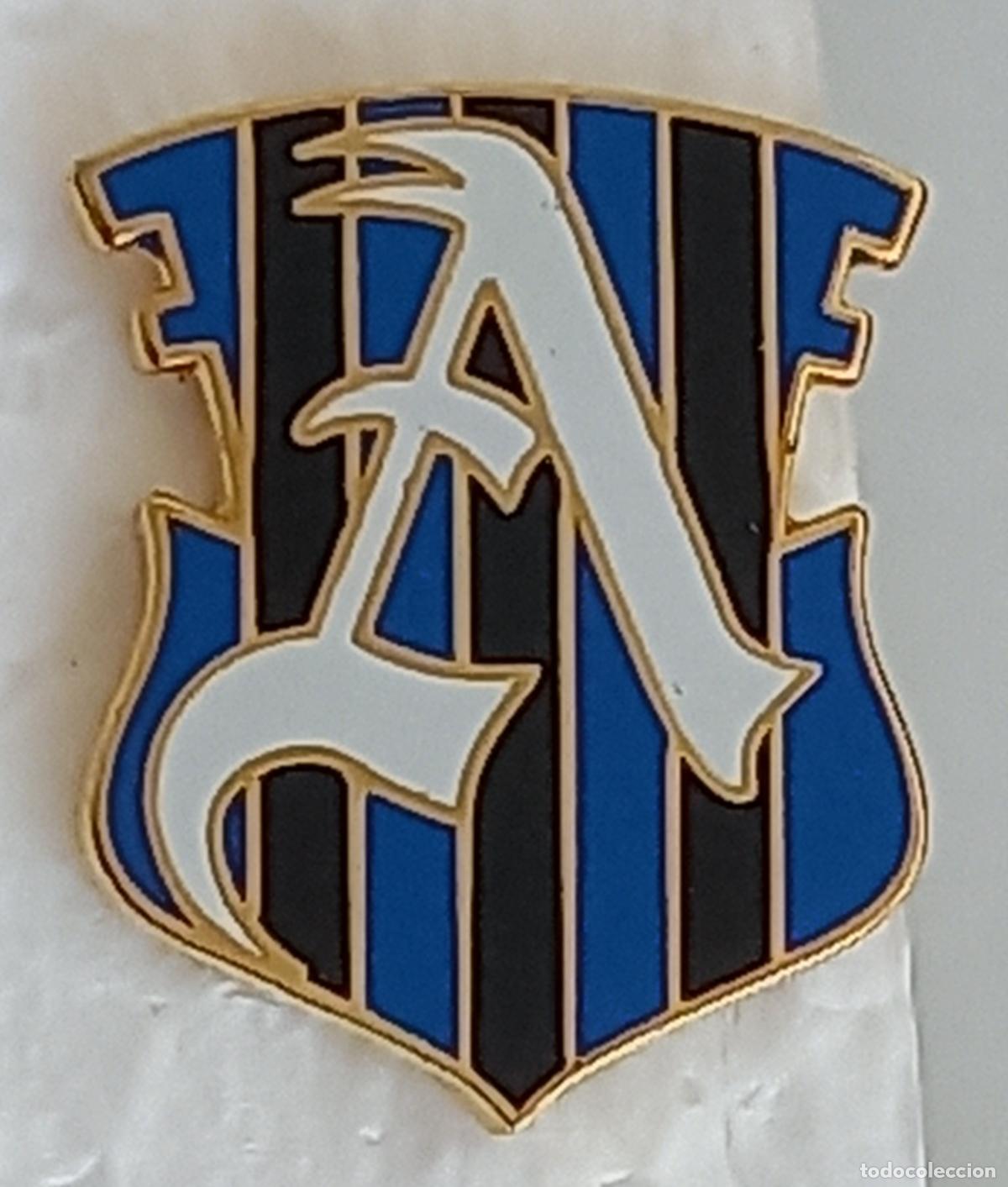 Collezionismo sportivo: Atl&aacute;ntida Sport Club. PARAGUAY. Pin, insignia o emblema de equipo club de F&uacute;tbol Escudo