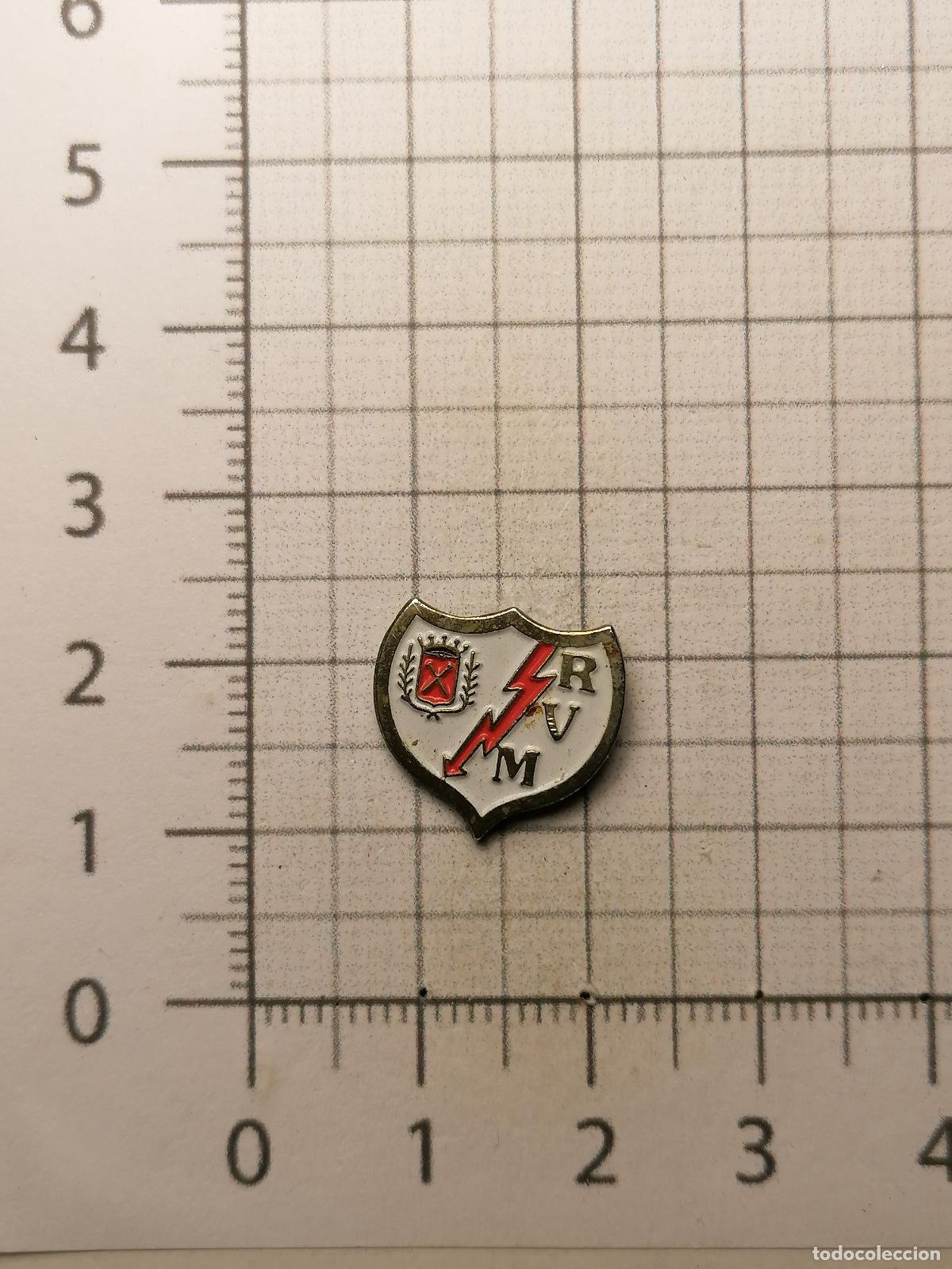 Collezionismo sportivo: PIN ESCUDO RAYO VALLECANO