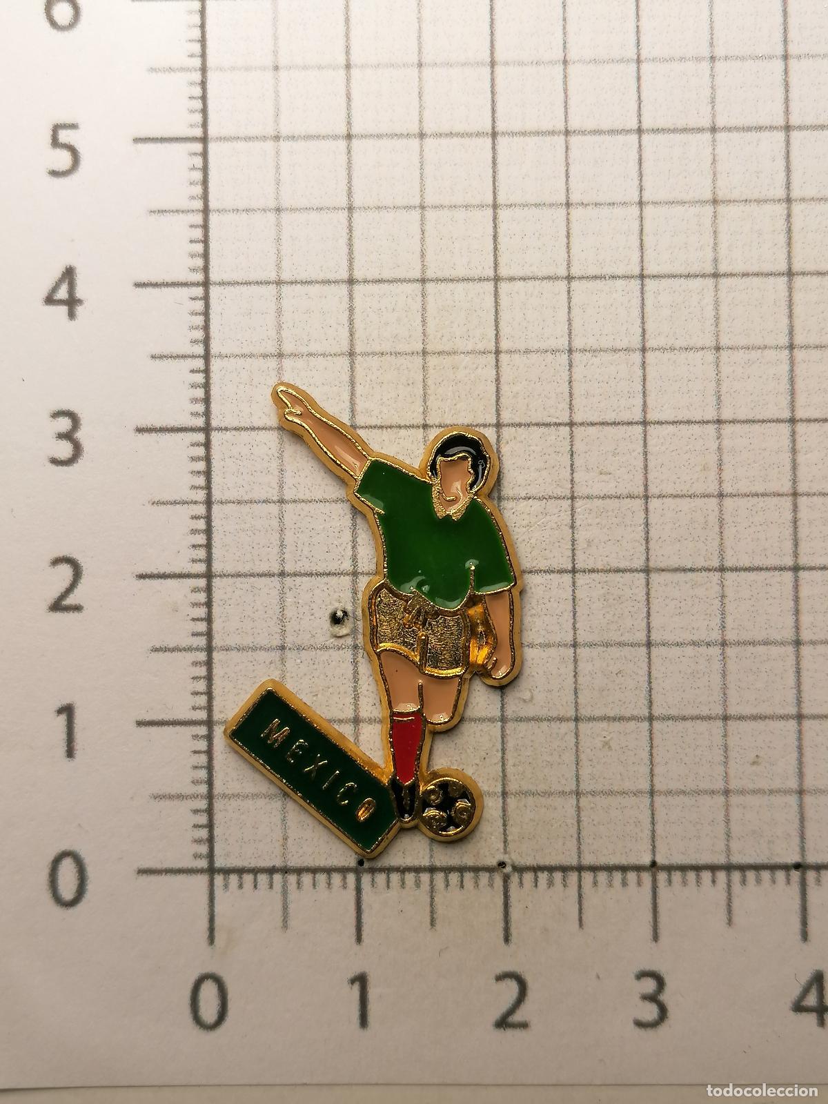 Collezionismo sportivo: PIN JUGADOR FUTBOL SELECCION MEXICO