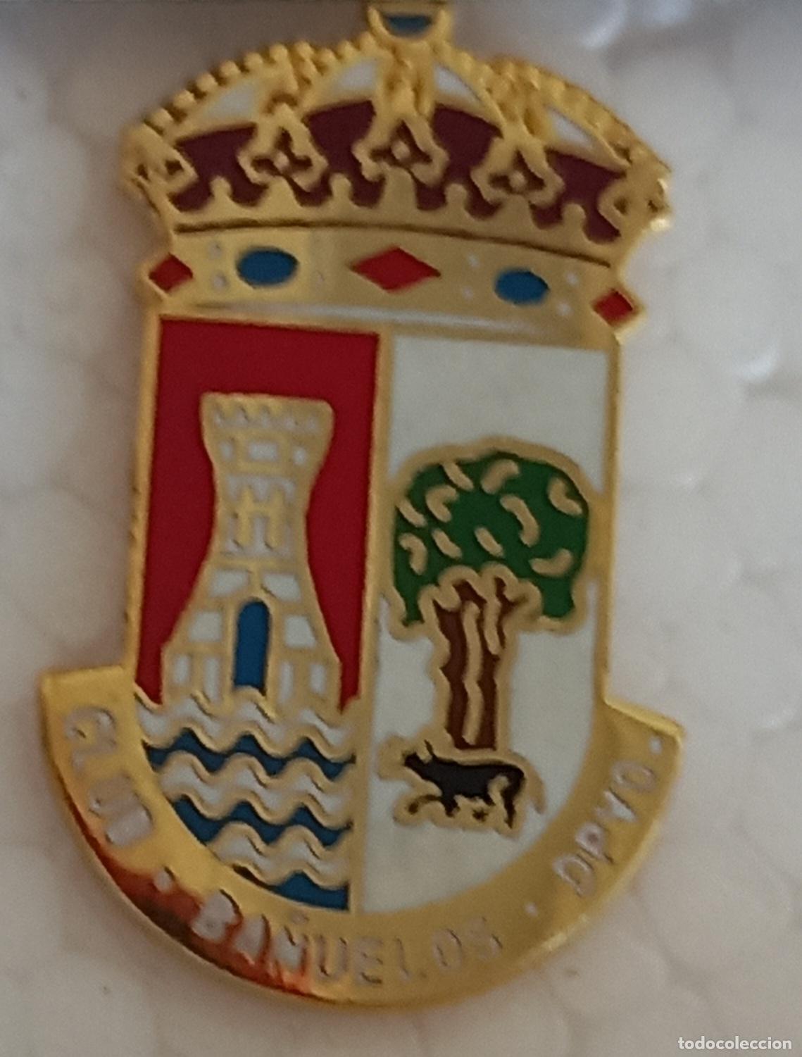 Sammelleidenschaft Sport: C.D. BA&Ntilde;UELOS - Ba&ntilde;os del R&iacute;o Tobia. La Rioja Pin insignia o emblema de equipo club de F&uacute;tbol Escudo