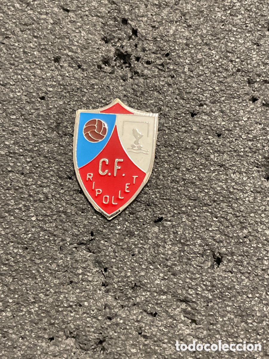 Sammelleidenschaft Sport: Pin 234 C.F. RIPOLLET - Ripollet (Barcelona)