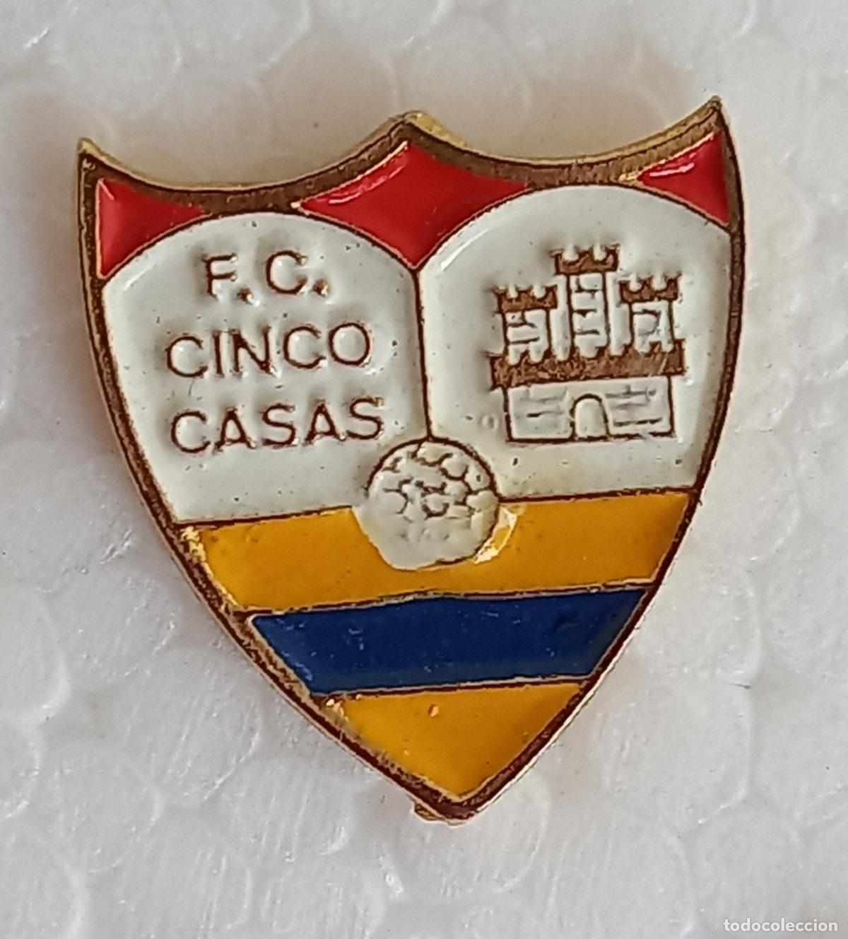 Collectionnisme sportif: CLUB DEPORTIVO CINCO CASAS CIUDAD REAL Pin insignia o emblema de equipo club de F&uacute;tbol Escudo