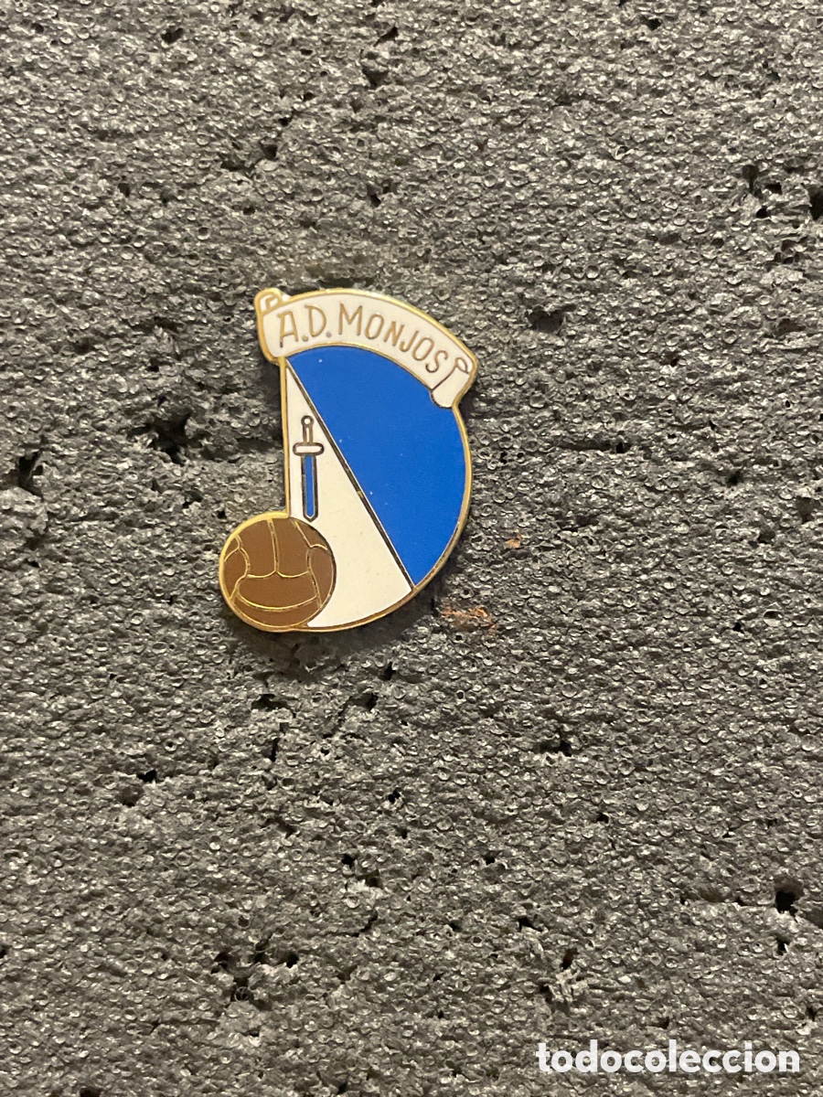 Collectionnisme sportif: Pin 261 A.D. MONJOS - Monjos del Penedes (Barcelona)