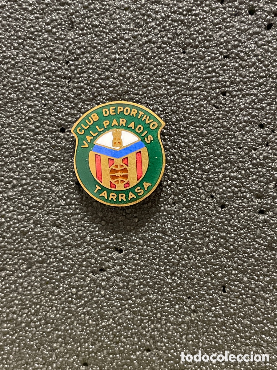 Sammelleidenschaft Sport: Pin 300 C.D. VALLPARADIS - Tarrasa (Barcelona)