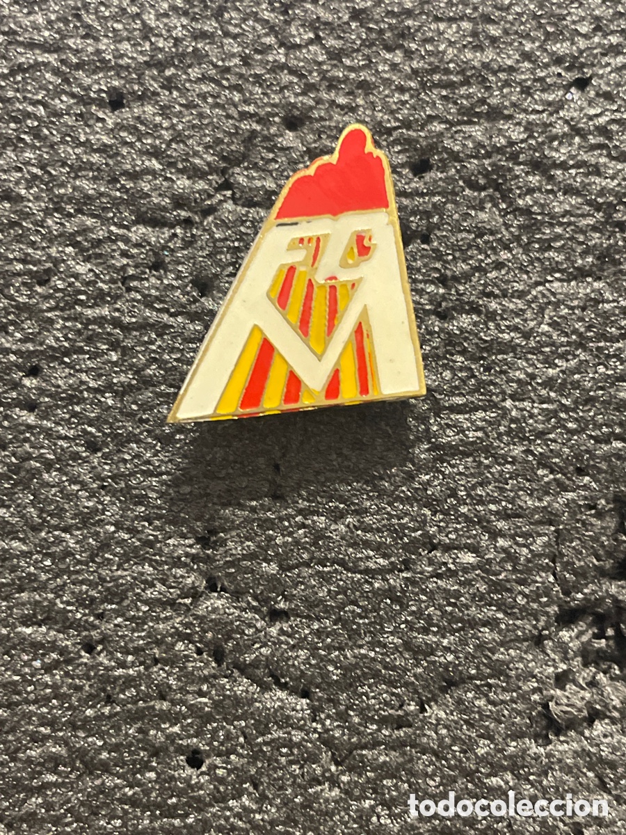 Sammelleidenschaft Sport: Pin 512 F.C. MONISTROL - Monistrol de Montserrat (Barcelona)