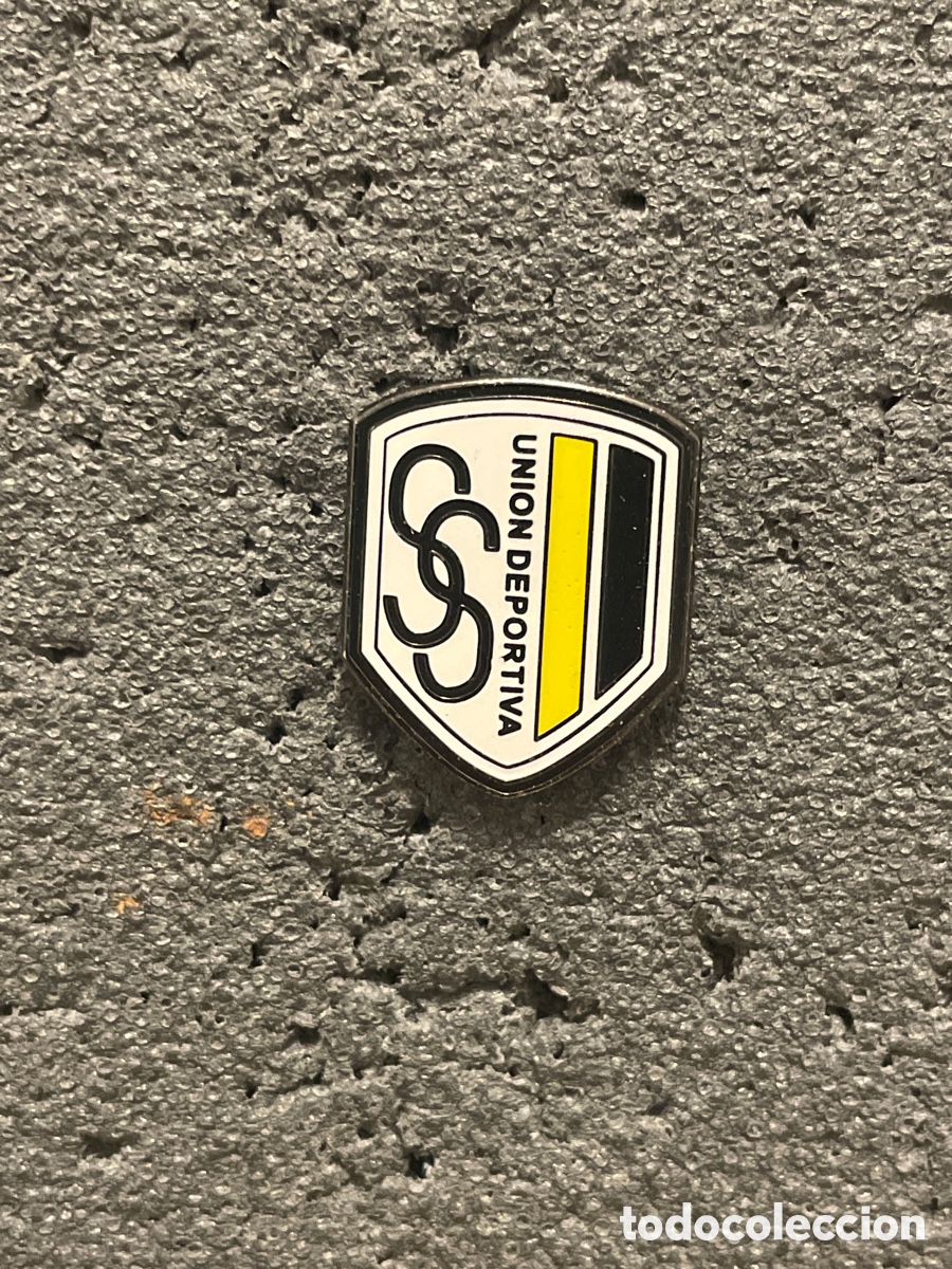 Collezionismo sportivo: Pin 566 U.D. SAN SALVADOR - Tarragona