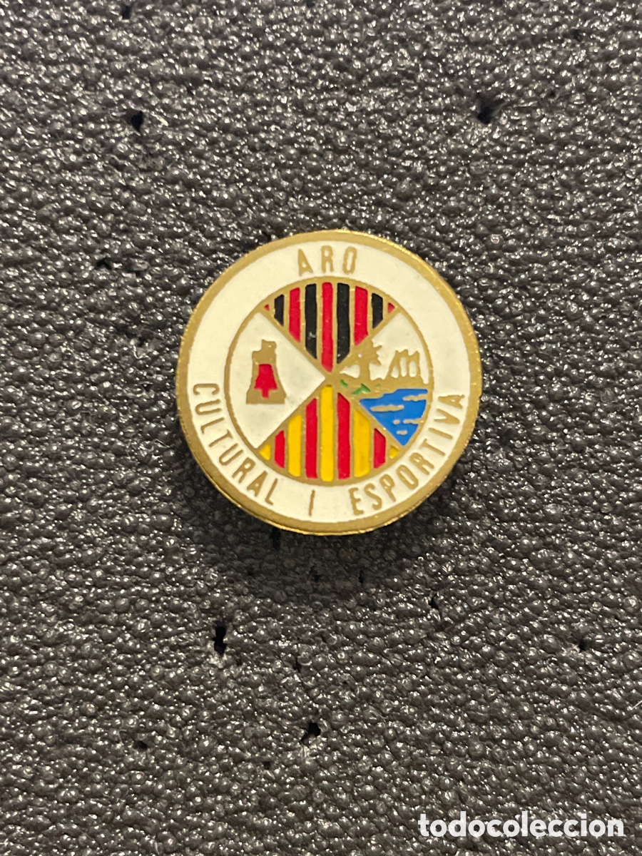 Coleccionismo deportivo: Pin 573 C.E. ARO - Platja d&rsquo;Aro (Girona) - Foto 1