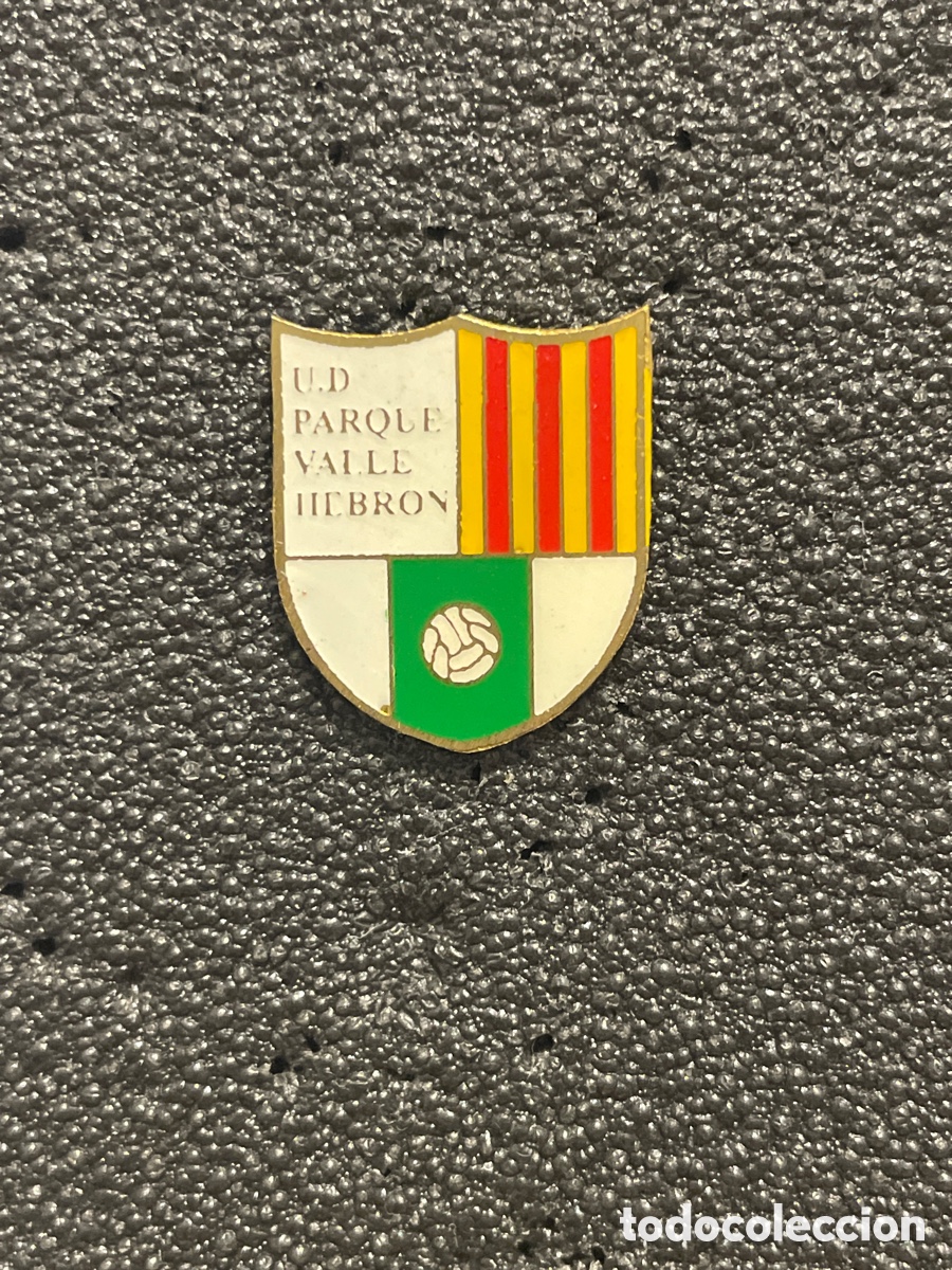 Collectionnisme sportif: Pin 664 U.D. PARQUE VALLE HEBRON - Barcelona