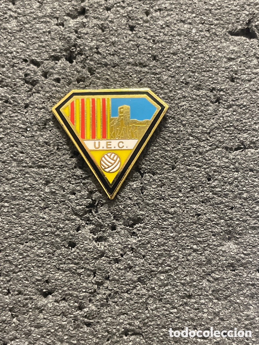 Collectionnisme sportif: Pin 684 U.E. CASTELLFOLLIT - Castellfollit de la Roca (Barcelona)