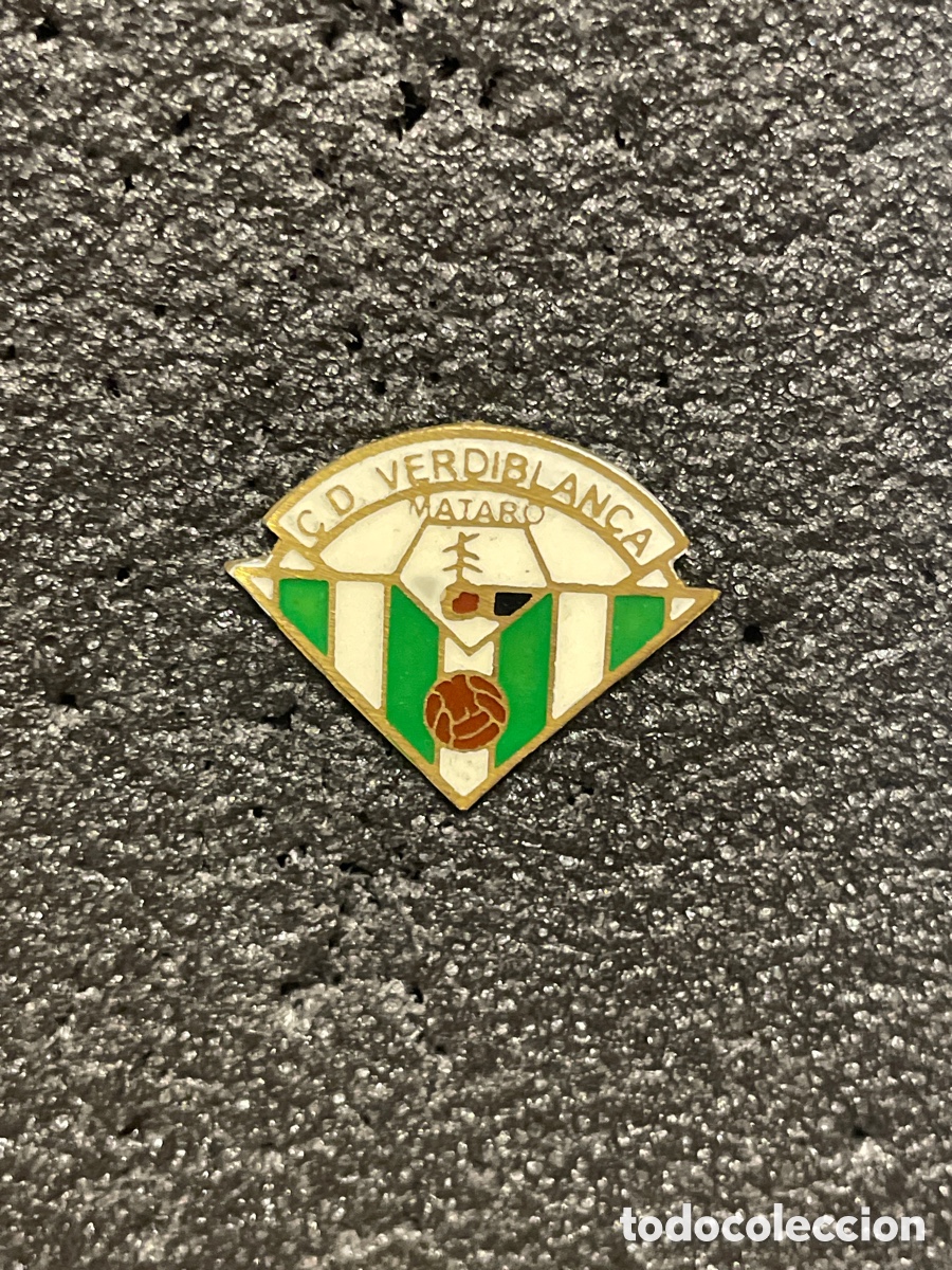 Collectionnisme sportif: Pin 700 C.D. VERDIBLANCA - Matar&oacute; (Barcelona)