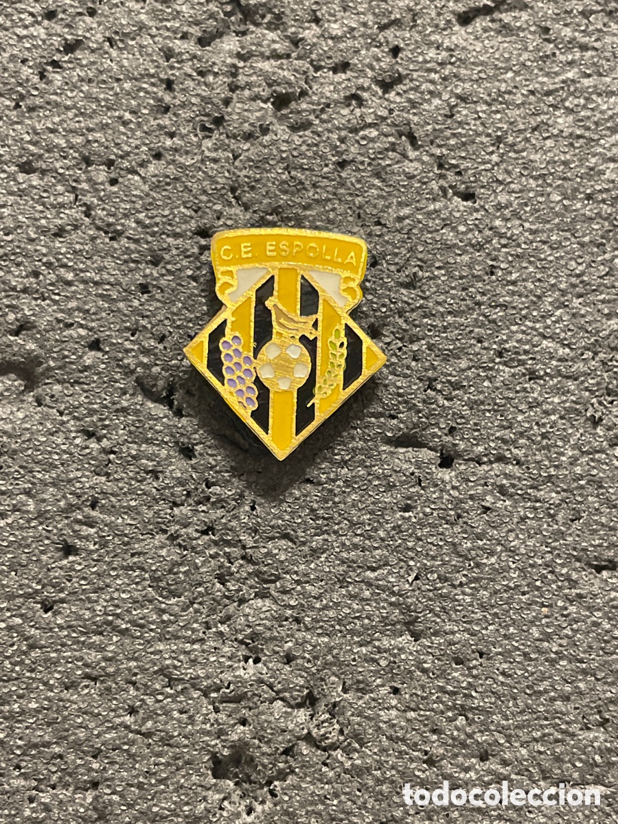 Collezionismo sportivo: Pin 833 C.E. ESPOLLA - Espolla (Girona)