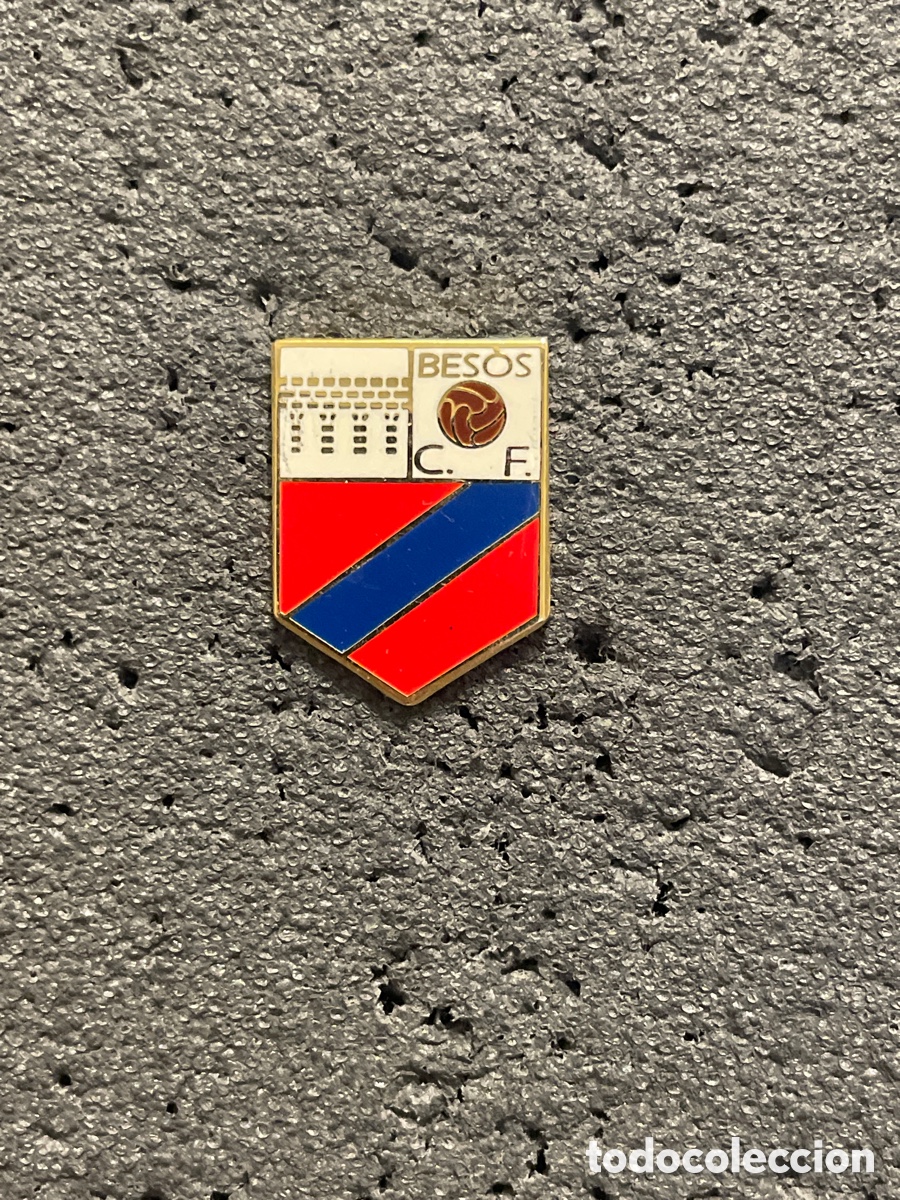 Collectionnisme sportif: Pin 921 BESOS C.F. - Sant Adria del Besos (Barcelona)