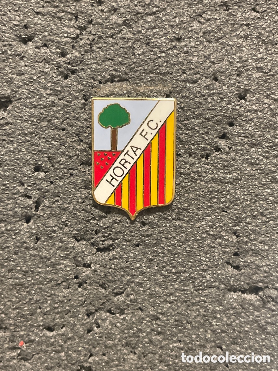 Colecionismo desportivo: Pin 959 HORTA F.C. - Horta de Sant Joan (Tarragona)