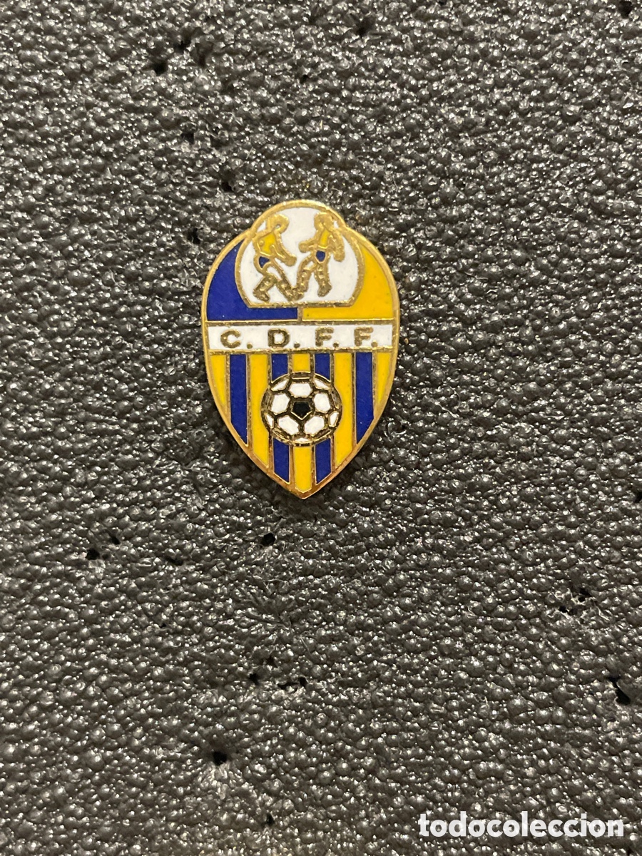 Colecionismo desportivo: Pin 964 C.D. FONTSANTA FATJO - Cornella del Llobregat (Barcelona)