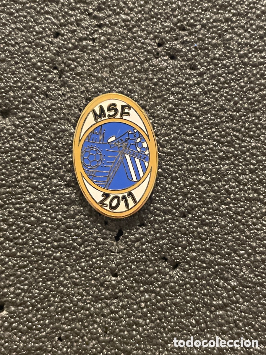 Collezionismo sportivo: Pin 1046 U.E. MINORISA SAGRADA FONT - Manresa (Barcelona)