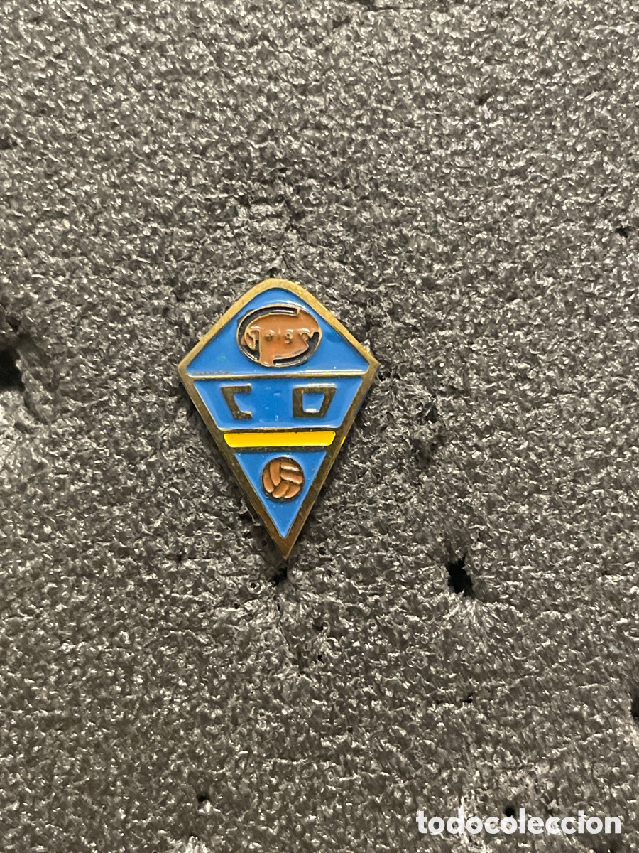 Collezionismo sportivo: Pin 1082 C.D. GEIGY - Barcelona